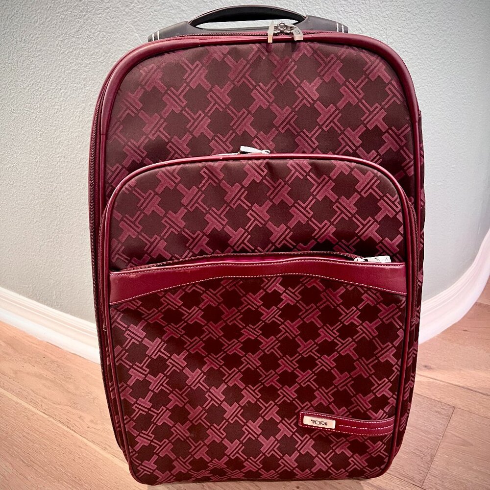 TUMI Alpha Signature Series Wheeled Roll Carry-On (Vintage, "Very Good")